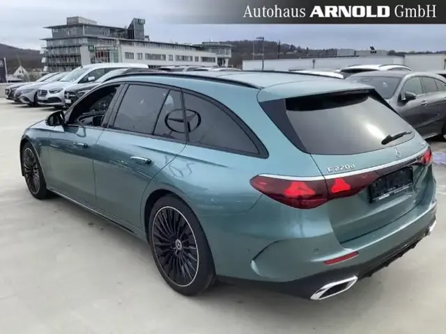Mercedes-Benz E 220