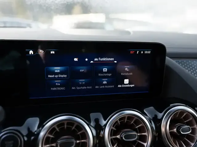 Mercedes-Benz EQA 350