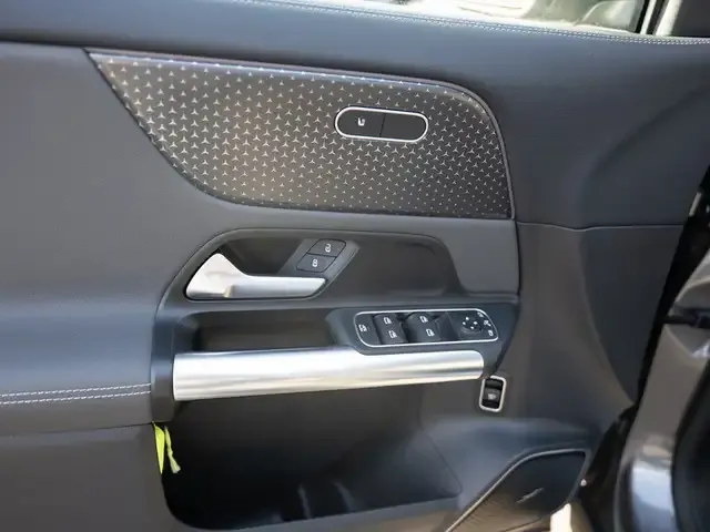 Mercedes-Benz EQA 350