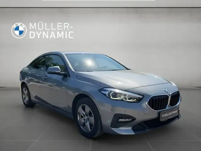 BMW 218