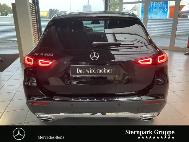 Mercedes-Benz GLA 200