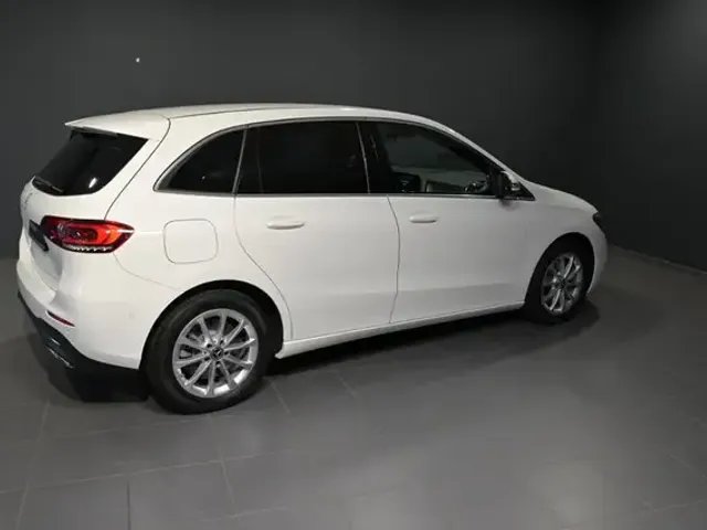 Mercedes-Benz B 250