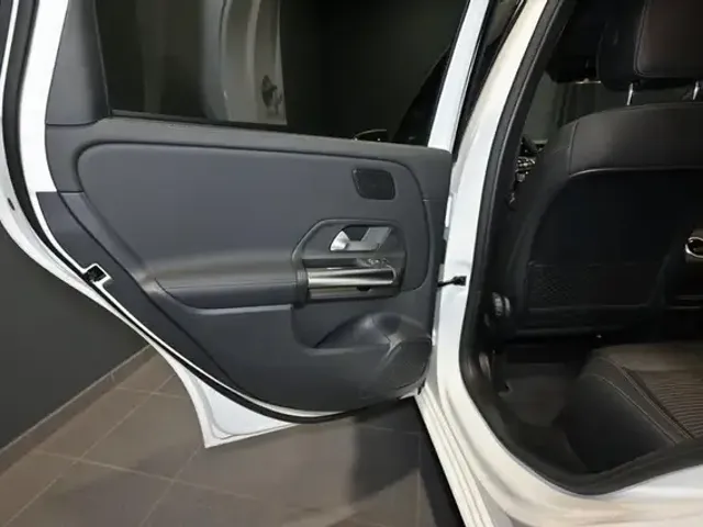 Mercedes-Benz B 250
