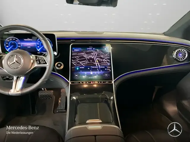 Mercedes-Benz EQE 300