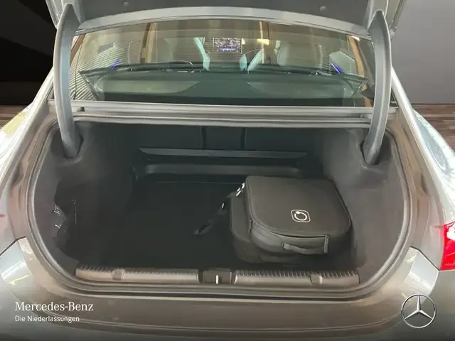Mercedes-Benz EQE 300