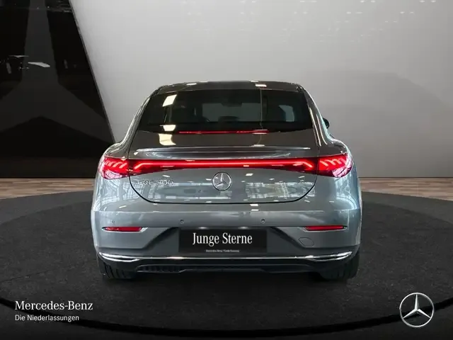 Mercedes-Benz EQE 300