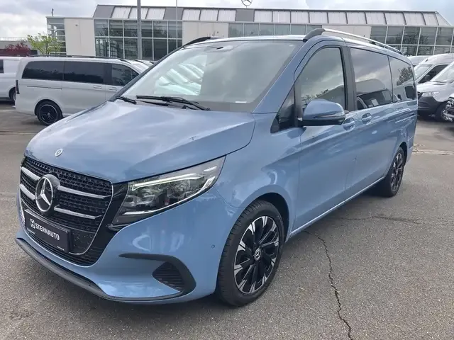 Mercedes-Benz V 250