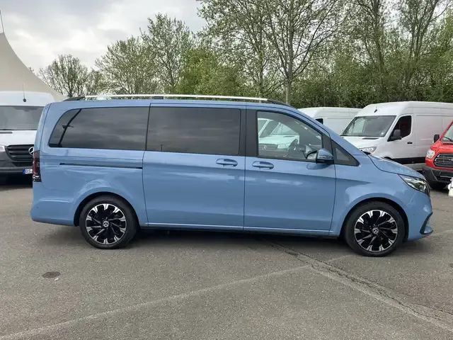 Mercedes-Benz V 250