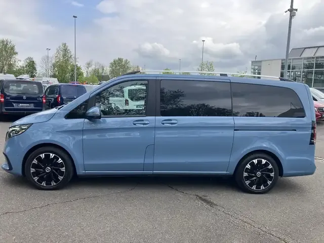 Mercedes-Benz V 250