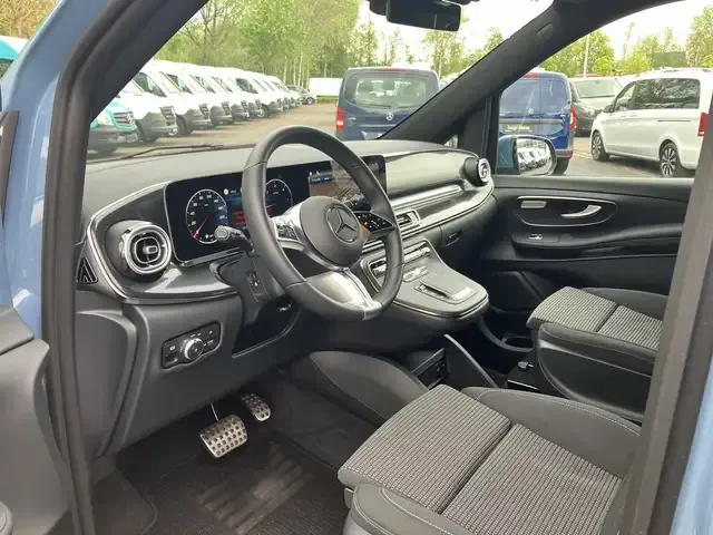 Mercedes-Benz V 250