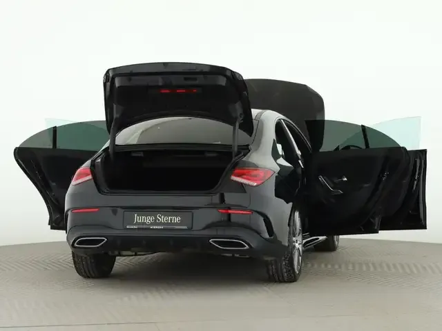 Mercedes-Benz CLA 200