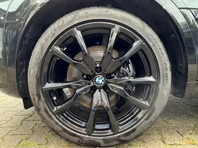 BMW X7 M