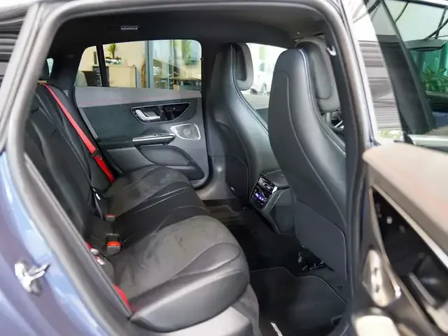 Mercedes-Benz EQE 300