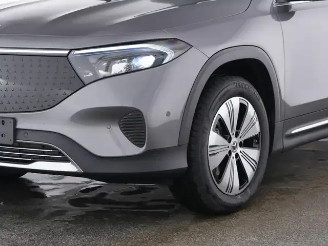 Mercedes-Benz EQB 300
