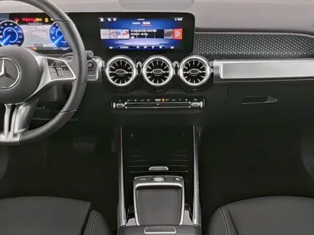 Mercedes-Benz EQB 300