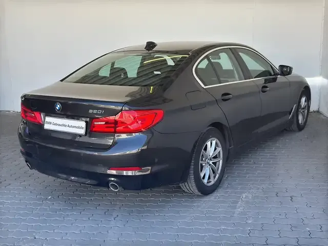 BMW 520