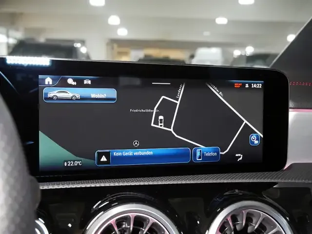 Mercedes-Benz CLA 180