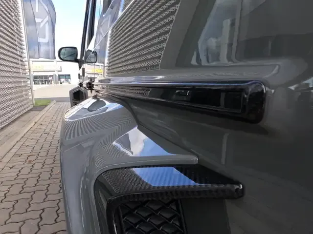 Mercedes-Benz G