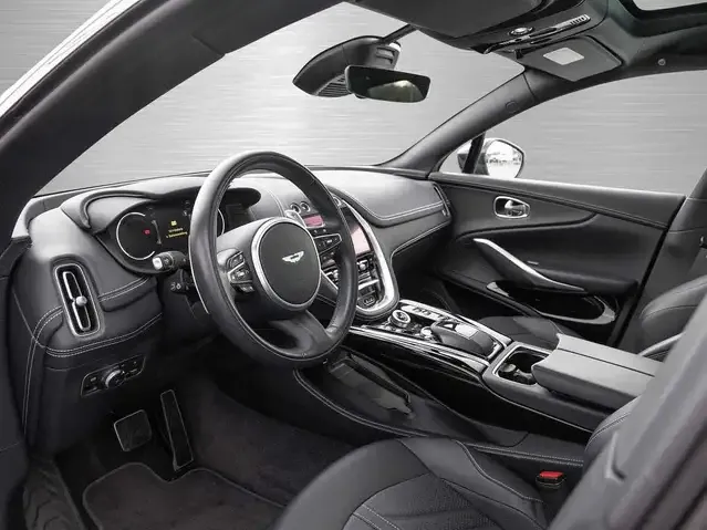 Aston Martin DBX