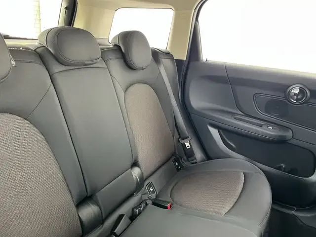 MINI One Countryman
