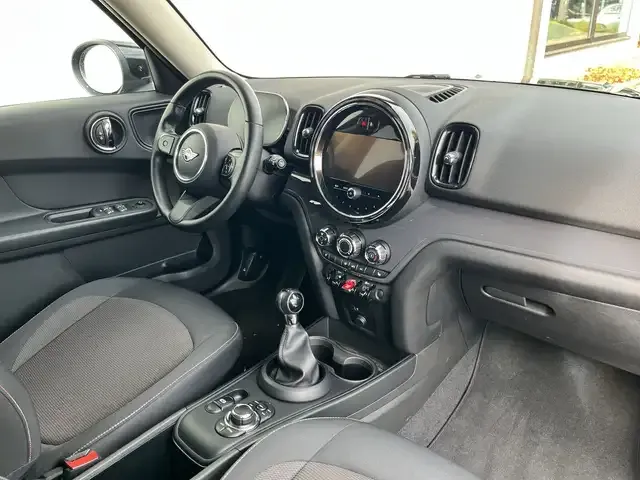 MINI One Countryman