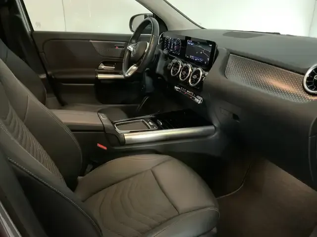 Mercedes-Benz GLA 180