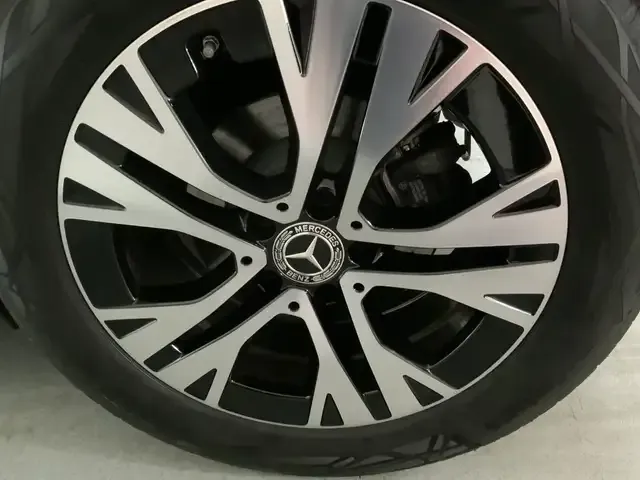 Mercedes-Benz GLA 180