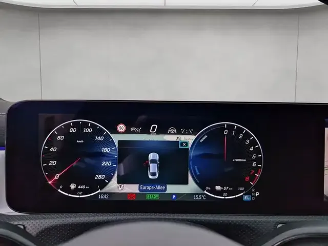 Mercedes-Benz CLA 250