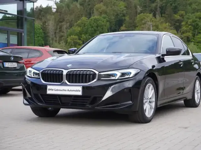 BMW 320