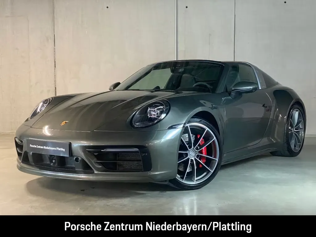 Porsche 992
