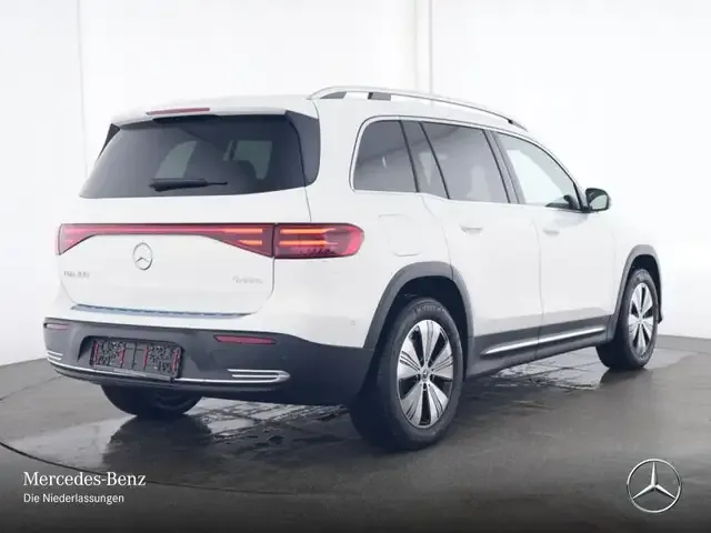 Mercedes-Benz EQB 300