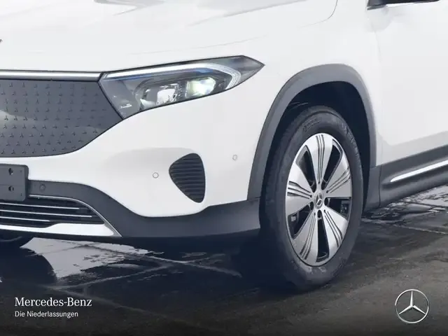 Mercedes-Benz EQB 300