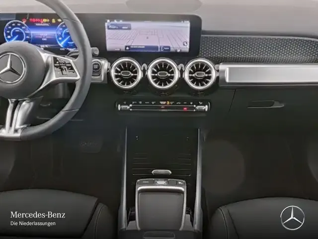 Mercedes-Benz EQB 300
