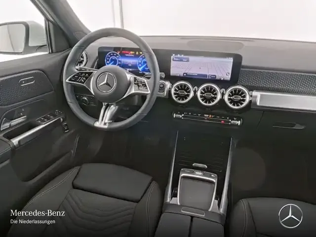 Mercedes-Benz EQB 300
