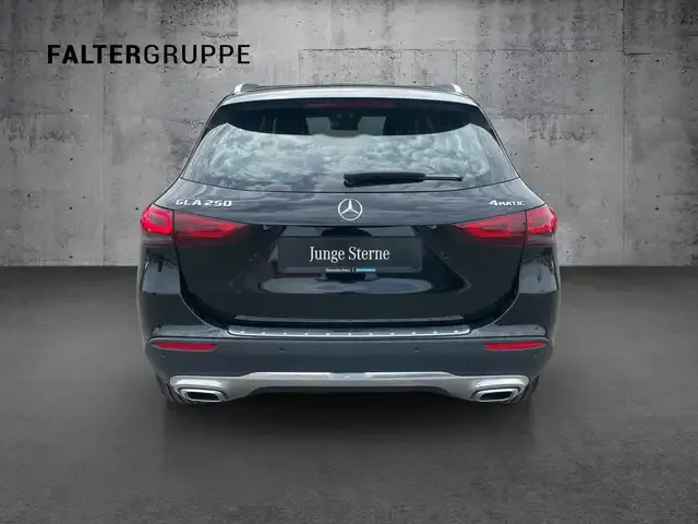 Mercedes-Benz GLA 250