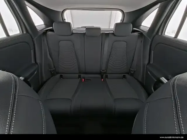 Mercedes-Benz GLA 220