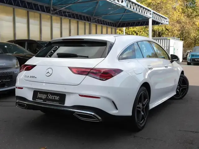 Mercedes-Benz CLA 250