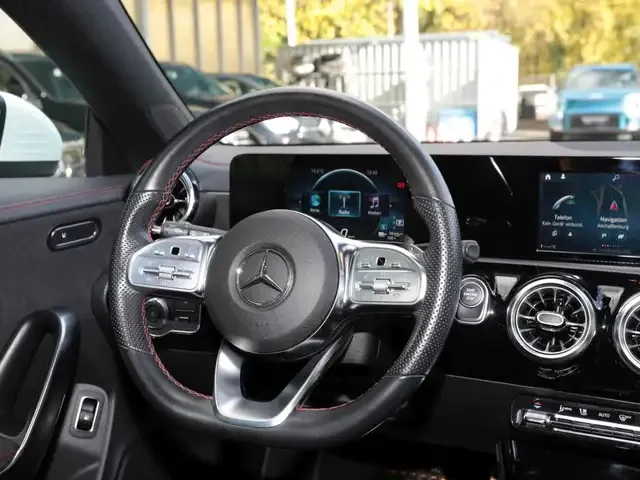 Mercedes-Benz CLA 250