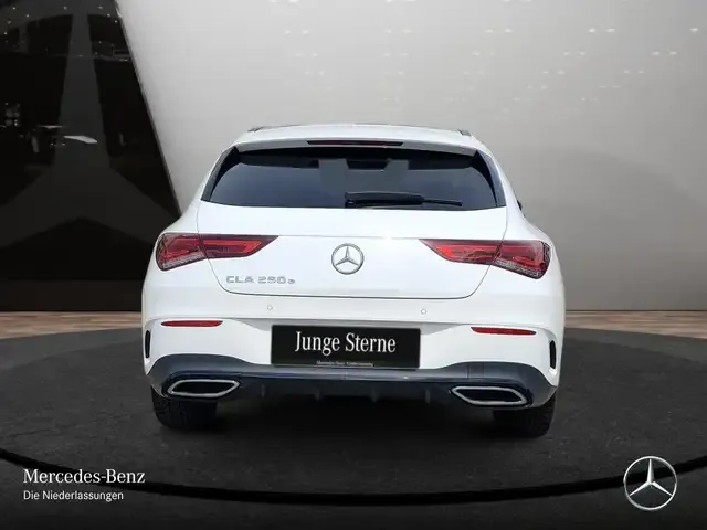Mercedes-Benz CLA 250