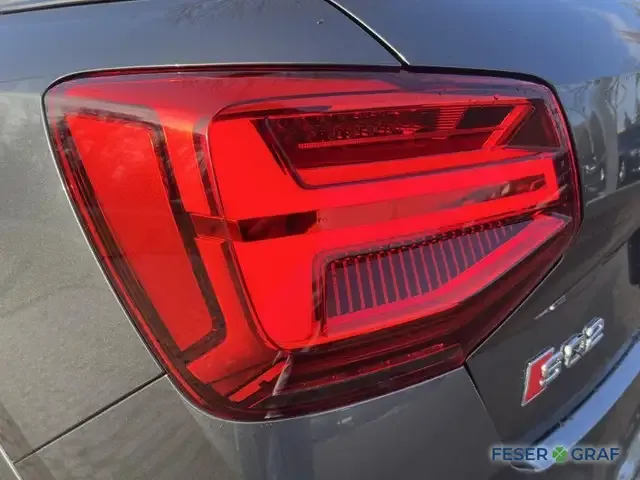 Audi SQ2