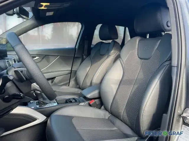 Audi SQ2