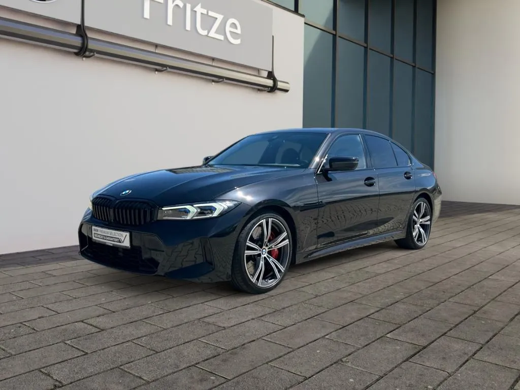 BMW 330