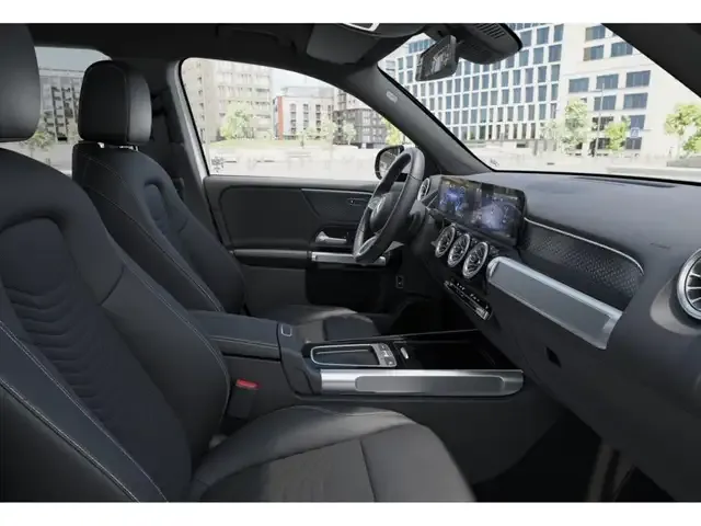 Mercedes-Benz EQB 300