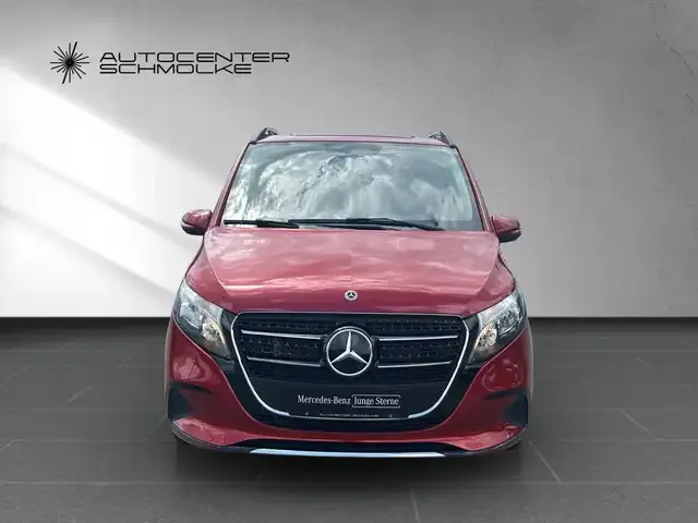 Mercedes-Benz V 220