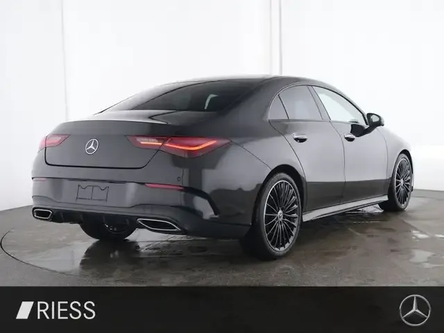 Mercedes-Benz CLA 200