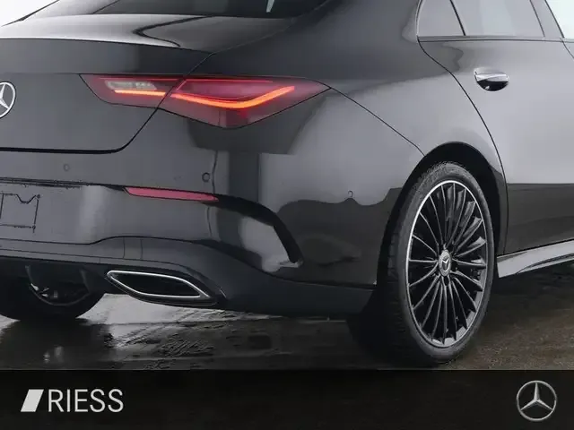 Mercedes-Benz CLA 200