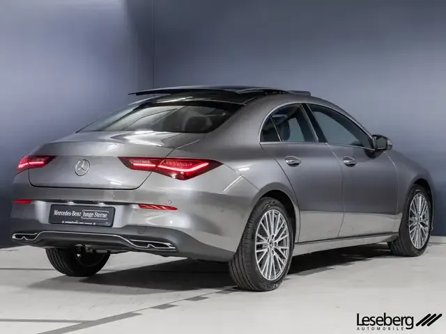 Mercedes-Benz CLA 180