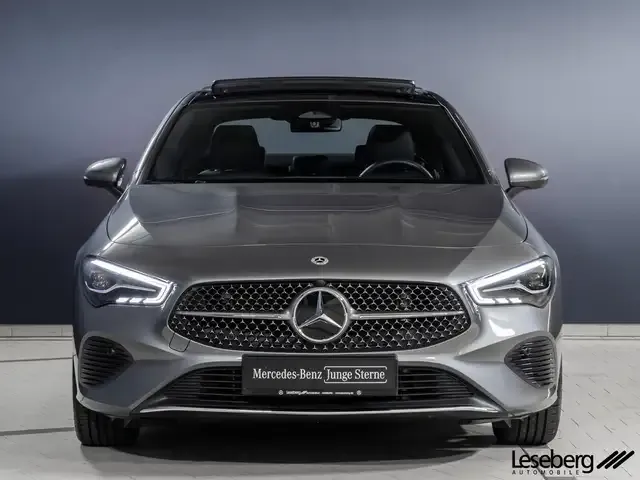 Mercedes-Benz CLA 180