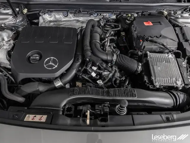 Mercedes-Benz CLA 180