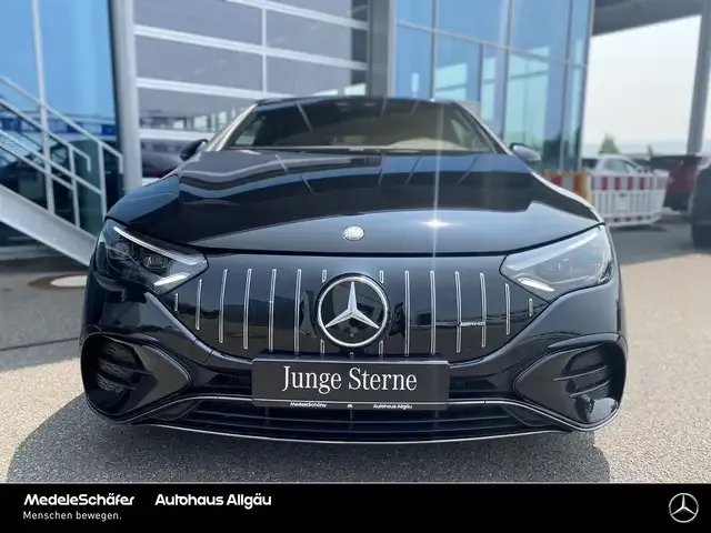 Mercedes-Benz EQE 53